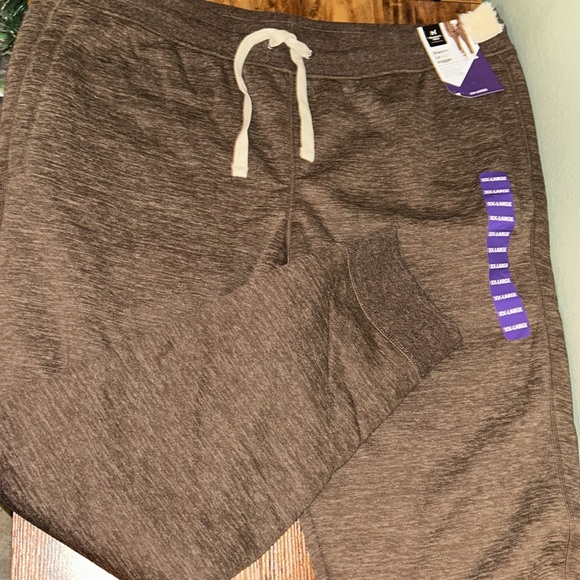 Sherpa Lined Jogger - Picture 2 of 5
